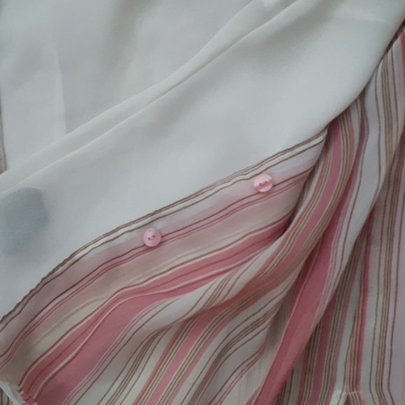 Sheer blouse - Picture 3 of 3